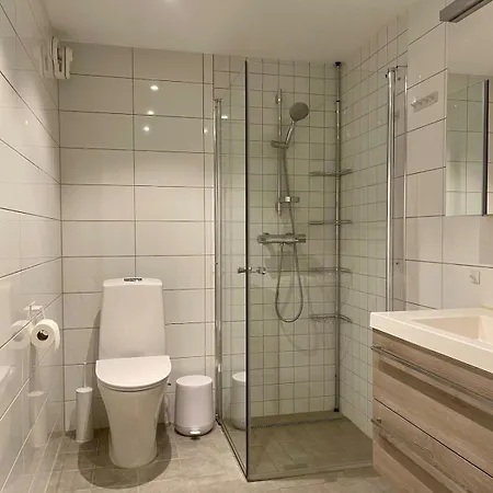 Newly Renovated, 10min From Dyreparken Apartment