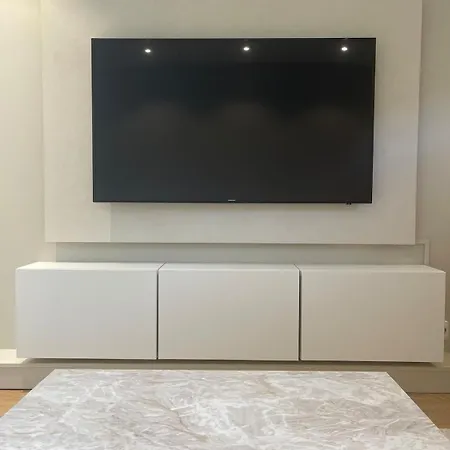 Newly Renovated, 10min From Dyreparken Apartment